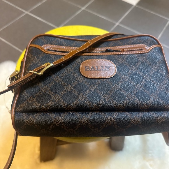 Bally cross bag, NWT - Picture 6 of 10